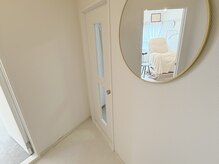 ラーラナン(La ranun)/サロン入口