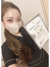 レーヌ(Reine) 横山 梨里