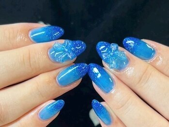 アンネ 元町店(ANNE)の写真/【キラキラ、ちゅるんとネイルが大人気♪】ワンホン.韓国ネイルもお任せください！理想の指先を叶えます☆