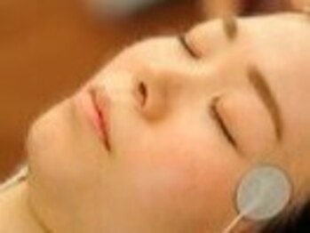 かるむ治療院 浦和店の写真/歳を重ねる毎に気になる不調に!【骨盤矯正エクササイズ+眼精疲労ケア+岩盤EMS】無理なく続けられるケアを♪