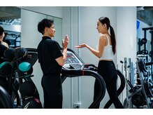 トレーニングの前後、１時間有酸素マシンご利用可能です