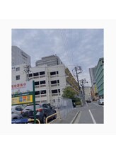 シャルトルズ 広島八丁堀店/降りて右手方面へ