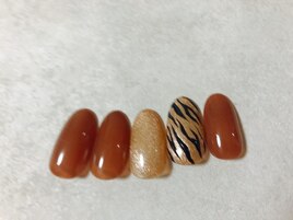 1月定額A 虎柄ネイル