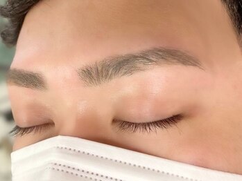 ヘアファッション ユミ(HAIR FASHION YUMI)の写真/《メンズアイブロウも大人気♪》毎日の面倒な自己処理から解放！朝の時短にも◎眉ワックス+眉カット￥4000