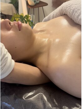 ムニ(muniii)/デコルテ massage