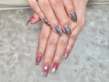 ネイル アイラッシュ 彩 熊谷店/ホロ囲みネイル