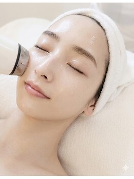 Facial Esthetic SR SALON Natureの写真/憧れの水光ツヤ美肌に！【毛穴洗浄、水光ツヤ美肌ケア、潤い注入】でハリツヤ潤い大幅UP★