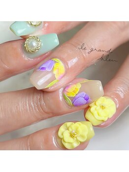 チューリップと3Dフラワー