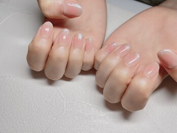 ラドール(La Dhole)/チークネイル×先端パール