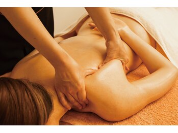 キアラ(Chiara)/癒しのアロマリンパマッサージ