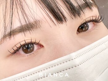 ビアンカ センター南店(Bianca)の写真/柔らかく軽い付け心地が魅力！【フラットラッシュ120本¥6000】ナチュラルだけど印象的なキュートeyeに♪