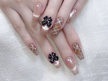 秋冬大人可愛いチェックネイル