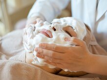 グレース 江坂(GRACE)/たっぷりモコモコの泡で洗顔