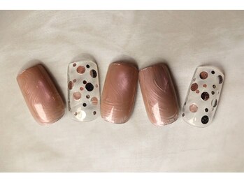 タビネイルズトウキョウ(tabi nails tokyo)/デザインネイル《シンプル》