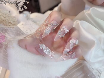 フィオナ 大久保店(Fiona)の写真/大久保駅1分!『爪のフォルムが不揃い…』『ロングネイルが可愛くて好き!』そんな方にスカルプが◎