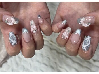 ガーリーネイル