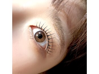 ネリネ(u*Nerine)の写真/【講師自慢のキープ力】デザイン選べるラッシュリフト￥6500