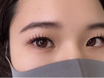 ラニ(Lani)の写真/【ダブルフラットラッシュ80束(160本)アイパック付￥5980】まつ毛1本にエクステを2本装着し,ボリュームUP◎