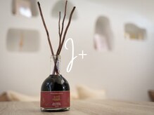 アイプラス(i+)の雰囲気（大人気エクステ『フラットラッシュ』『バインドロック』束感も◎）