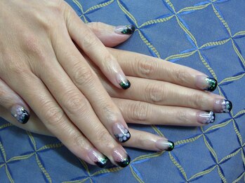 オーロラ(AurorA)/３Dフラワーのフレンチデザイン