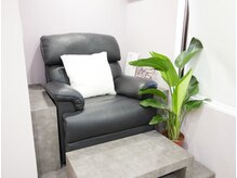 ウーワン WOO ONE/ゆったりソファーでフットケア