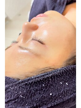 モンレーヴ/ファンデーション要らずのツヤ肌