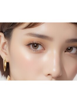 ナチュラル上品な目元にしたい