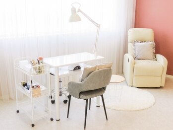 ラルナ(Laluna)の写真/【初めての方にもオススメの小規模サロン★】カウンセリングを丁寧に行っており、好みの仕上がりを実現！