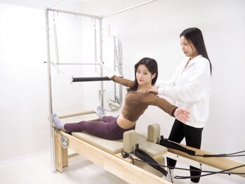 メグリ 横浜(MEGURI)の写真/【完全個室＊プライベートマシンピラティス】で引き締まった美尻&美脚に♪OPEN記念でいまだけとってもお得!