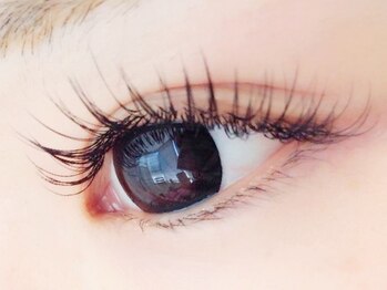 ラッシュプラス(Lash+)の写真/【高級セーブル100本】高技術×高級毛で美まつ毛に導きます♪ナチュラル可愛い目元で、笑顔も華やぐ☆