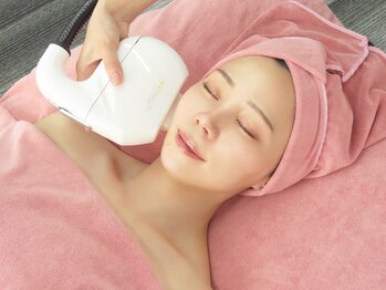 Cスキンケアクリニック 麻布店の写真/お肌を任せたくなるサロン。あなたの理想に寄り添い、“なりたい肌”を一緒に叶えます。