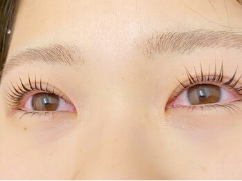アイラッシュ リンク(eyelash Link)の写真/一人ひとり異なる目の形・まぶたの厚み・骨格を見極めた、オーダーメイドのエクステ提案をいたします◎