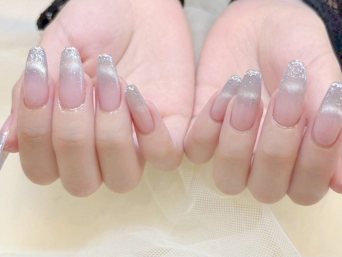 2026年冬トレンド】ラメグラデーション 夏のネイルデザイン集｜人気順