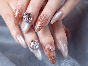 ネイルアンドアイラッシュ シシュ 高槻店(nail&eyelash SyiSyu)の写真/30代40代からの口コミ投稿が圧倒的に多い★なかでも丁寧な施術と親切な接客・居心地の良さに高評価
