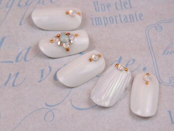 ソルノワ(sol-noir)/