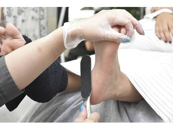 リゼラアンドコー 茂原店/かかとのガサガサ