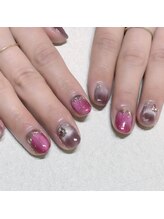 リコリサイア(ricco risaia)/いちごの春ネイル