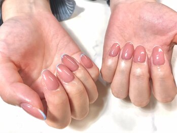 ワンカラーに先端ライン