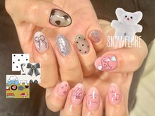 スノーフレーク(Snowflake)/ちぐはぐネイルコース/¥9500