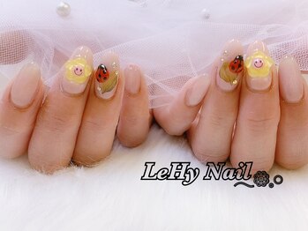 レヒネイル(LeHy nail)/てんとう虫ネイル