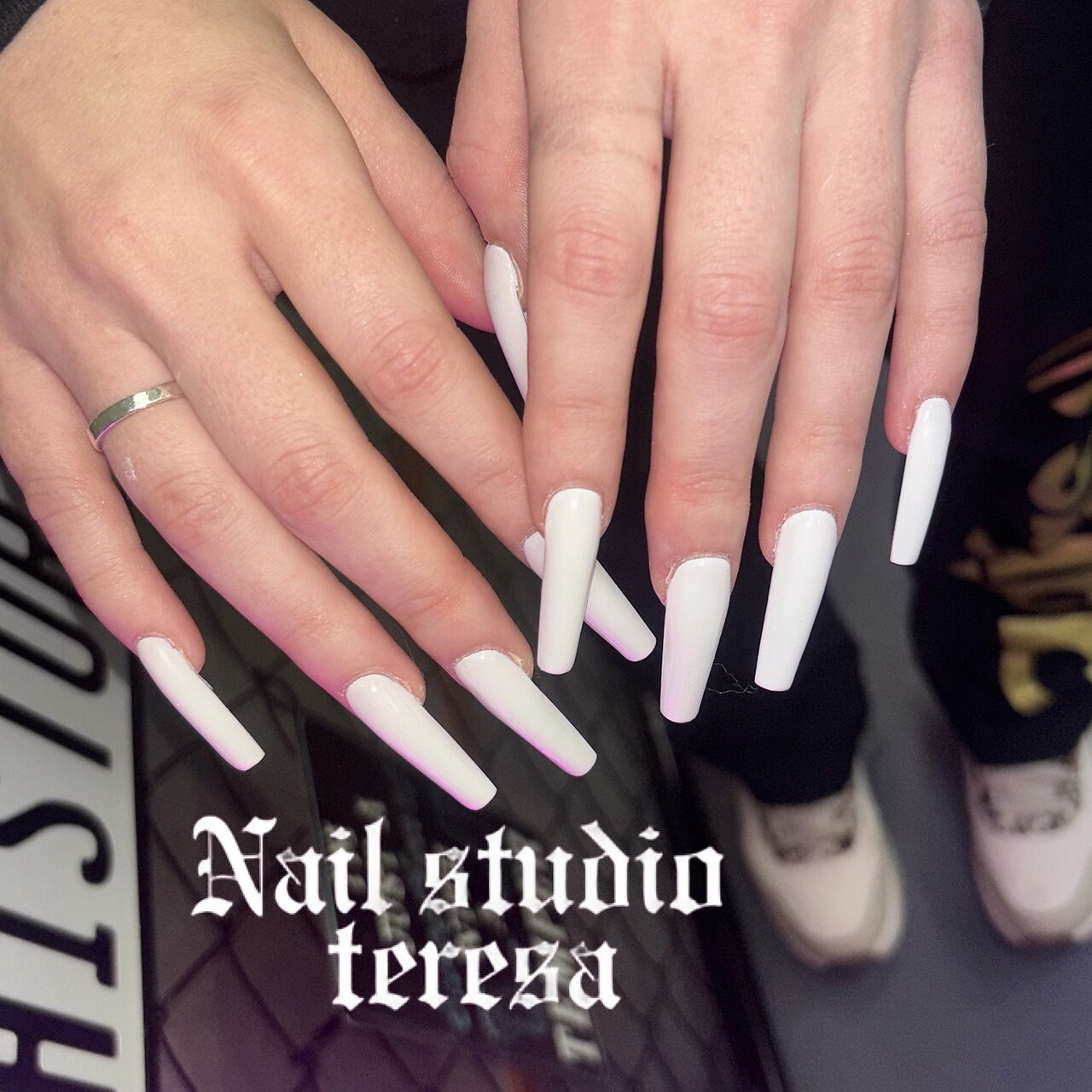 2026年冬トレンド】ホワイト ワンカラーのネイルデザイン集｜人気順