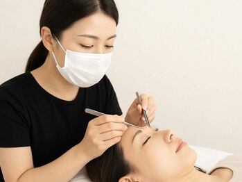 ループス 目黒店(Loops)の写真/【フラットラッシュ】や【ブラウンカラーエクステ】でナチュラルだけど華やかなお目元へ♪初めての方にも◎