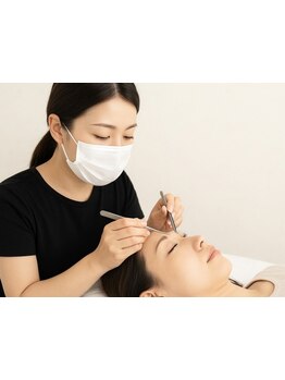 ナチュラル上品な目元にしたい