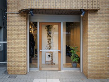 エヌプラスボディワークス(n+body works)/お店の外観