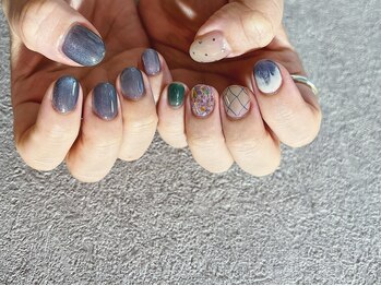 シー(Shhh...)/秋色ブルーデザイン