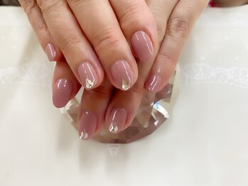 プルミエ ネイル(Premier Nail)/先端がキラリ☆ひし形ホロ