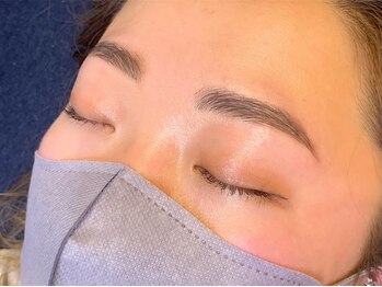 アース 入間店(HAIR & MAKE EARTH)の写真/お顔の印象は眉毛で決まる！プロがトレンドを取り入れつつ、アナタに似合う眉毛をご提案♪