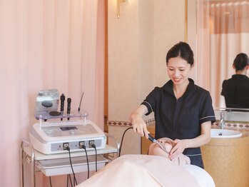 アイビジン 四日市店(I BiJiN)の写真/結果にこだわるあなたにオススメ！コラーゲン産生！小顔造形フェイシャルで【ハリツヤ弾力アップ】