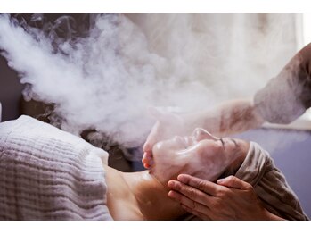 ピティン(Pitin)/スチーム浴びながらのマッサージ