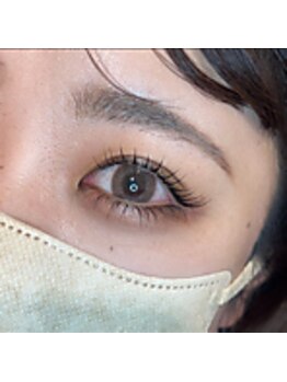 ナチュラル上品な目元にしたい